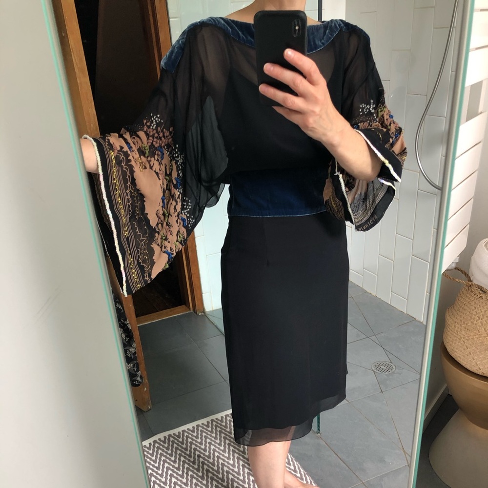 Colette Dinnegan embroidered kimono-sleeved dress